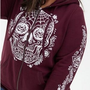 Torrid 1X burgandy zip up hoodie